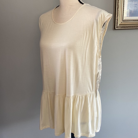 Daisy Fuentes Sleeveless Top NWT - Picture 2 of 14